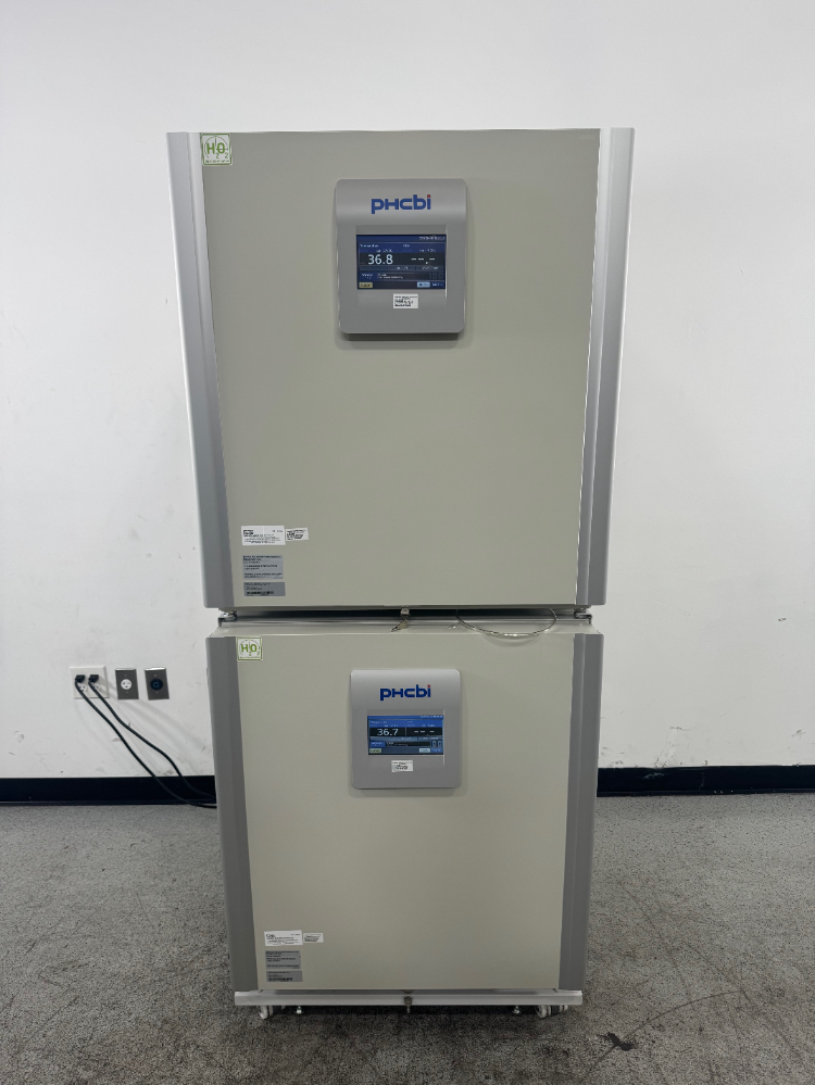 Image of PHCBI Doublestack CO2 Incubator